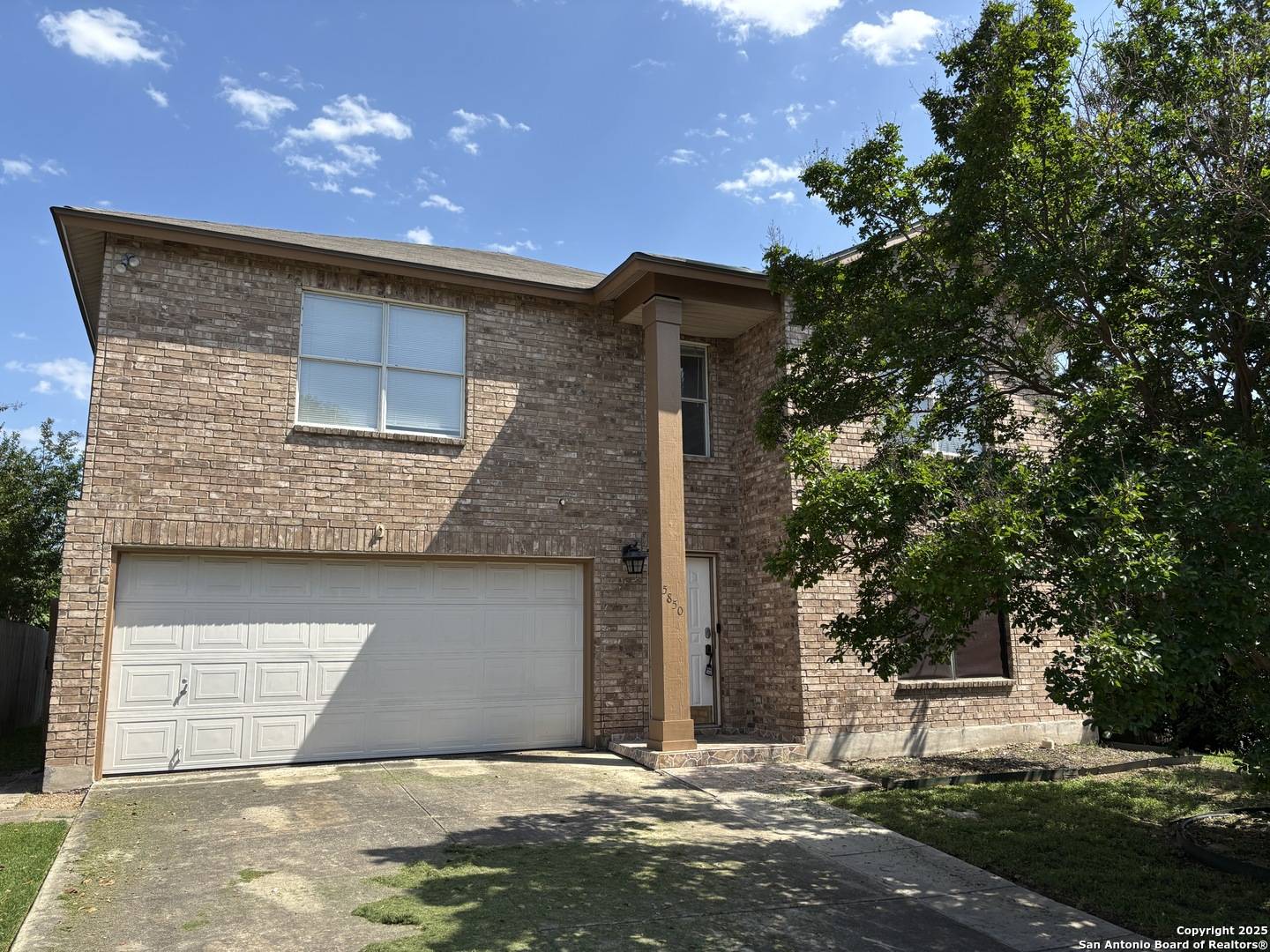 San Antonio, TX 78247,5850 Spring Pebble