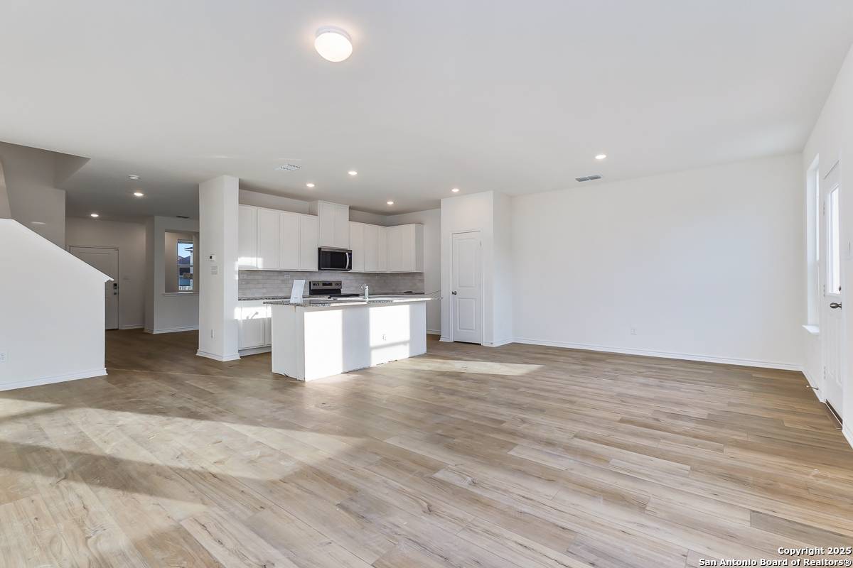 San Antonio, TX 78253,8011 Vireo Place