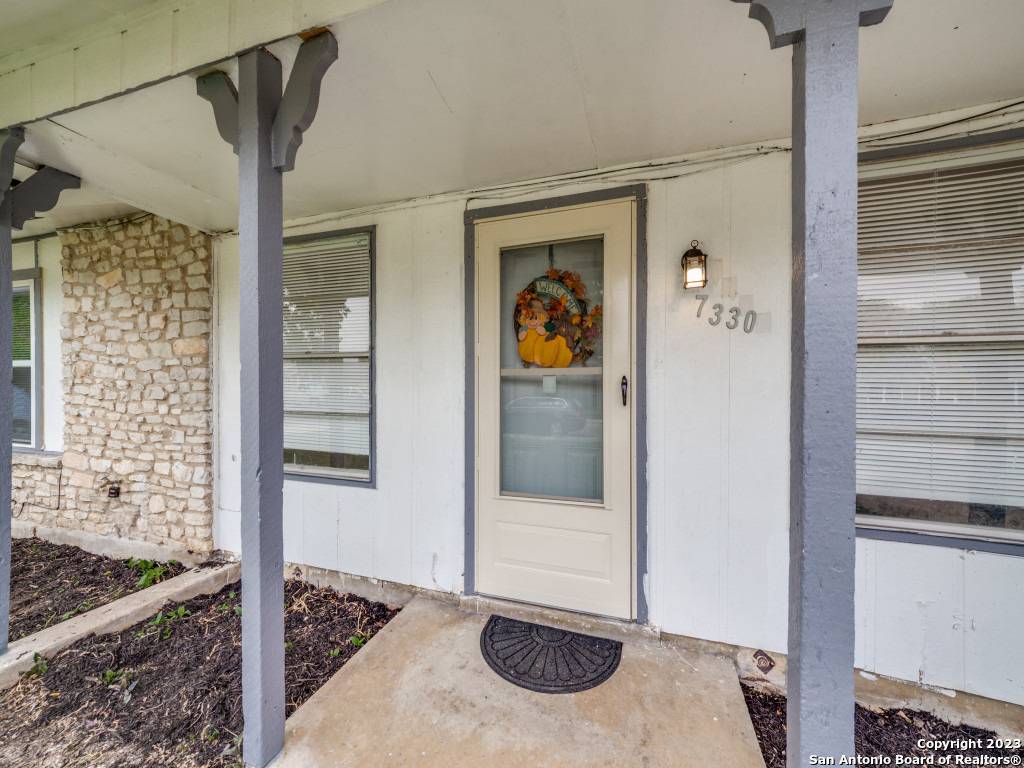 San Antonio, TX 78239-3716,7330 GLEN CROSS DR