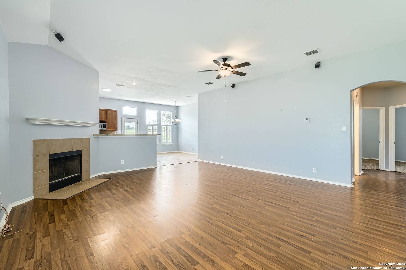 Cibolo, TX 78108,3730 Columbia Dr