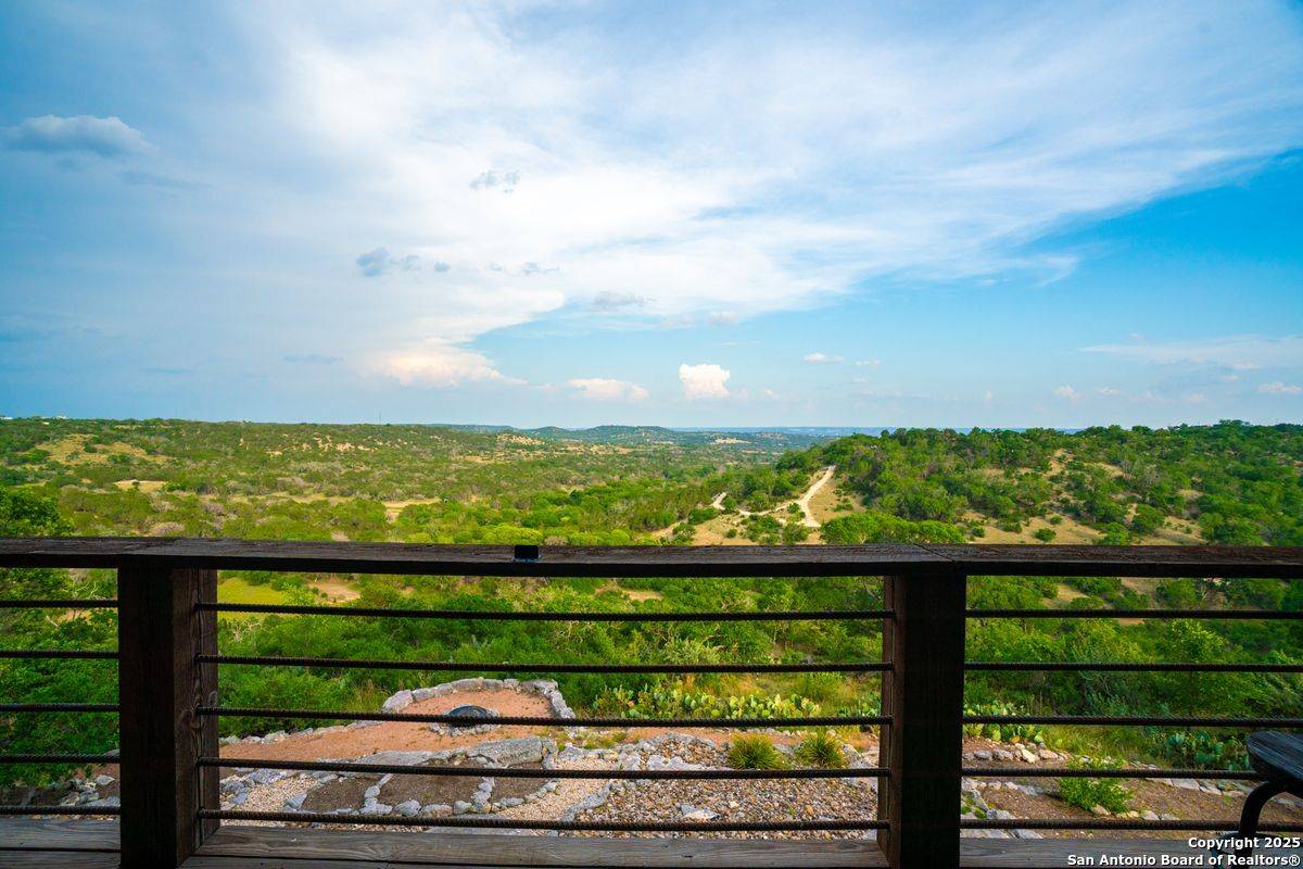Comfort, TX 78013,225 Valley View Rd