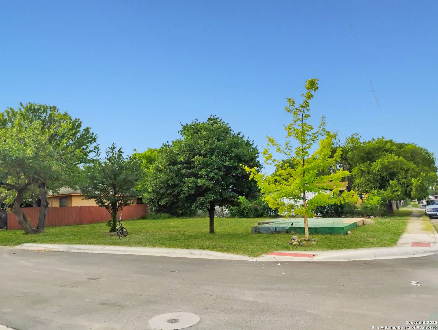San Antonio, TX 78207,2201 Santiago
