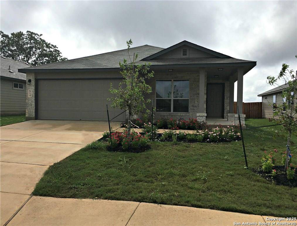 New Braunfels, TX 78130,914 Pumpkin