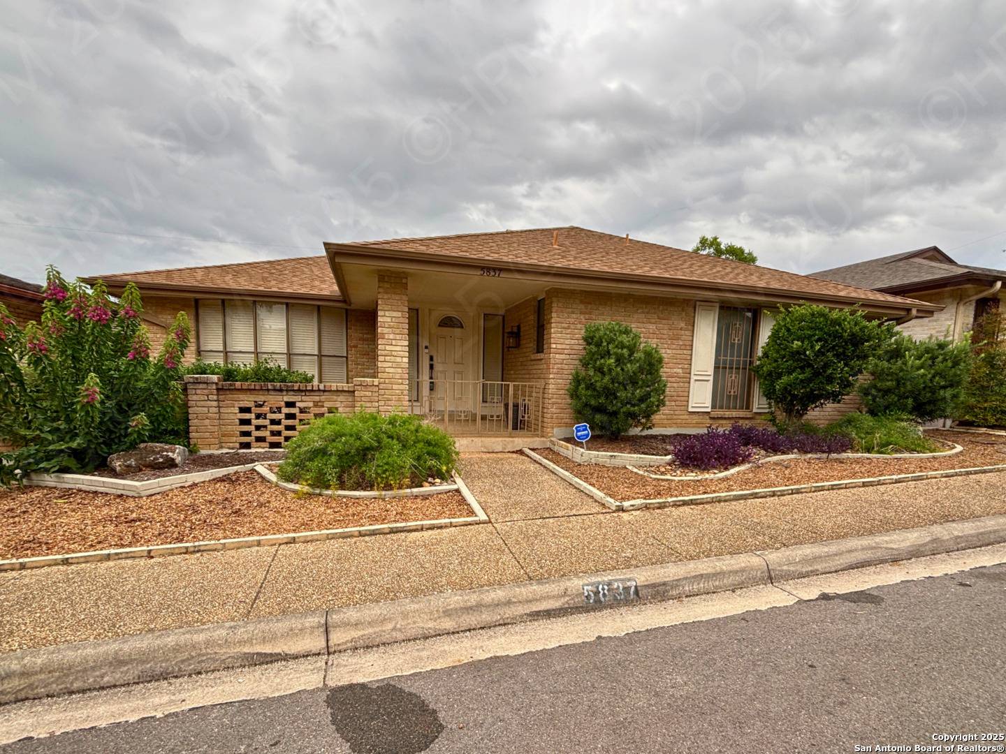 Windcrest, TX 78239,5837 Northgap