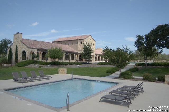 New Braunfels, TX 78132,359 Sugarcane