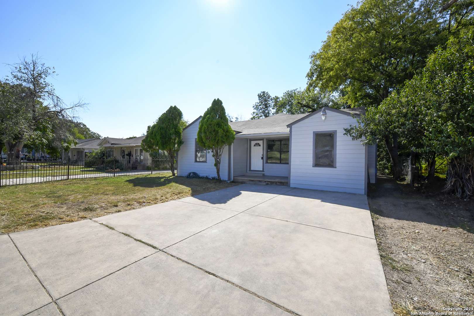 San Antonio, TX 78201-3003,1018 ALAMETOS