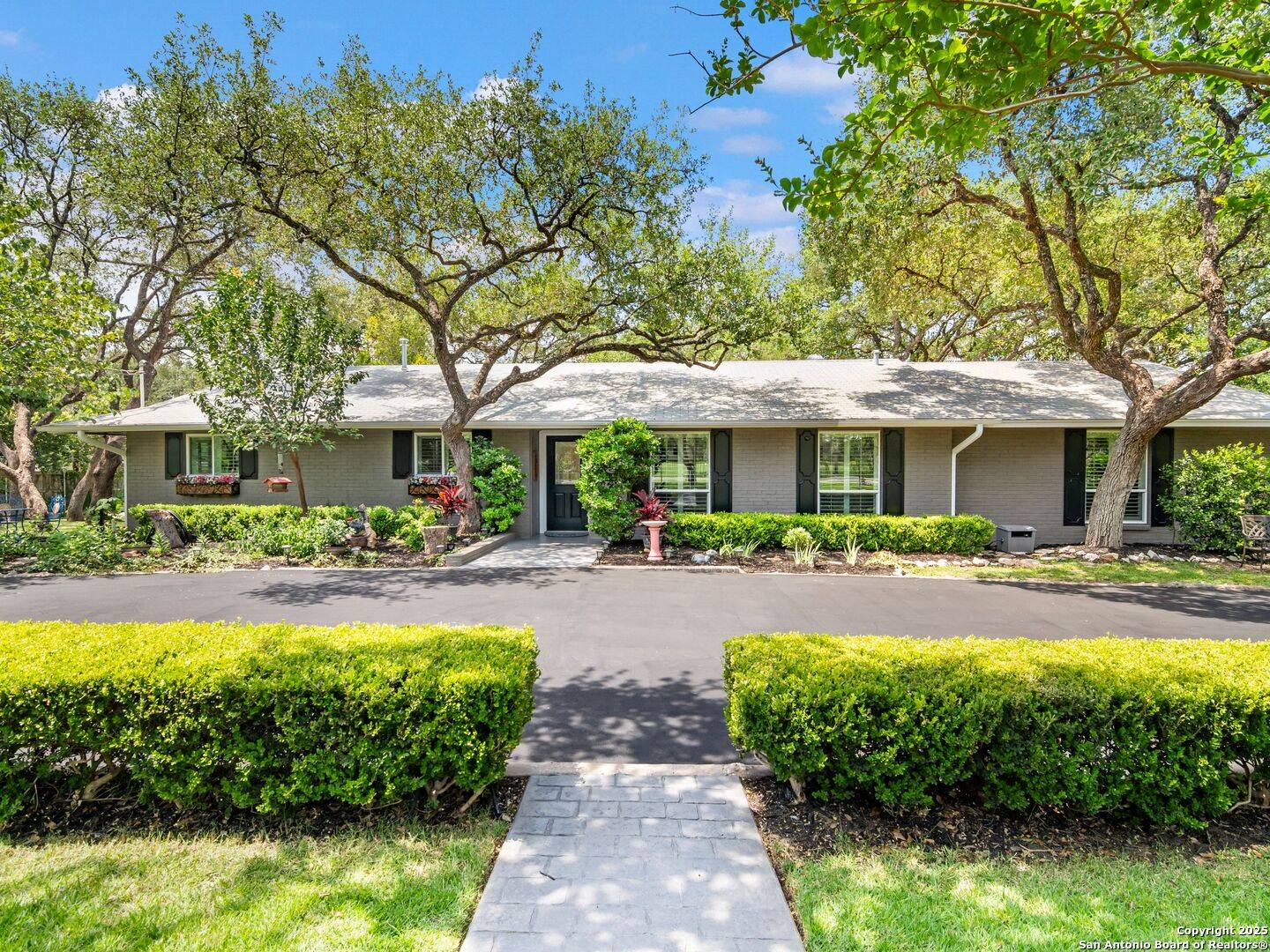 Shavano Park, TX 78231,132 Wagon Trail Road