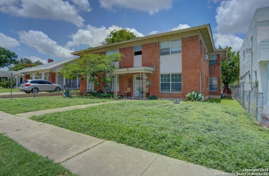 San Antonio, TX 78201,1511 Woodlawn