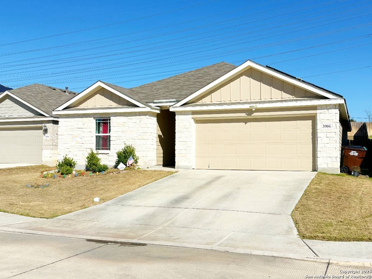 Converse, TX 78109,3906 Glenloch Way