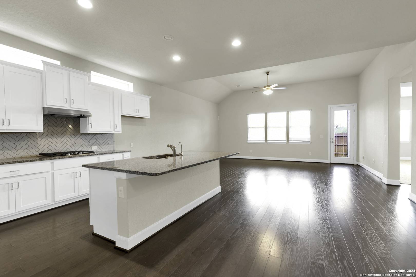 Cibolo, TX 78108,945 Foxbrook