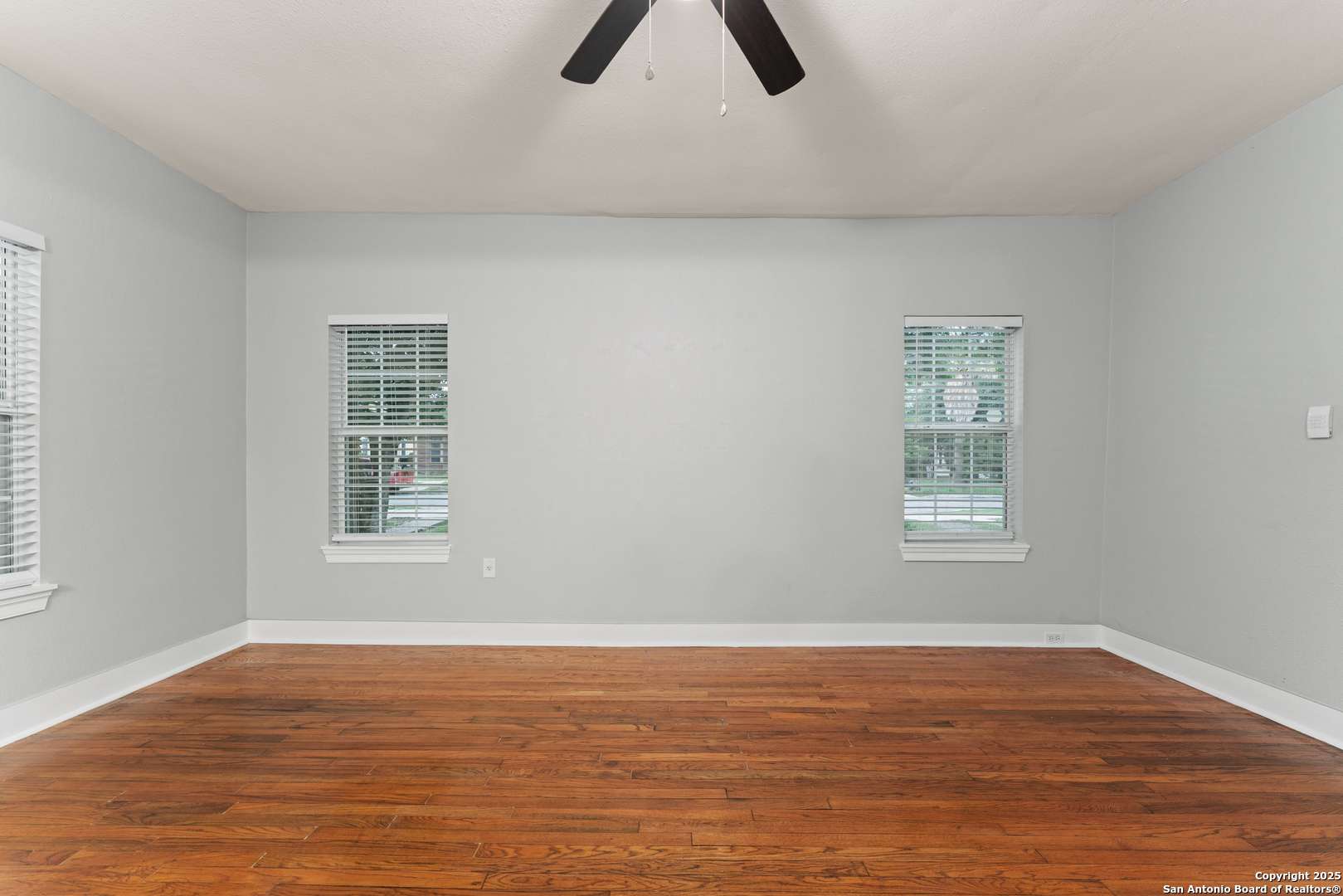 San Antonio, TX 78201,1806 W MISTLETOE AVE