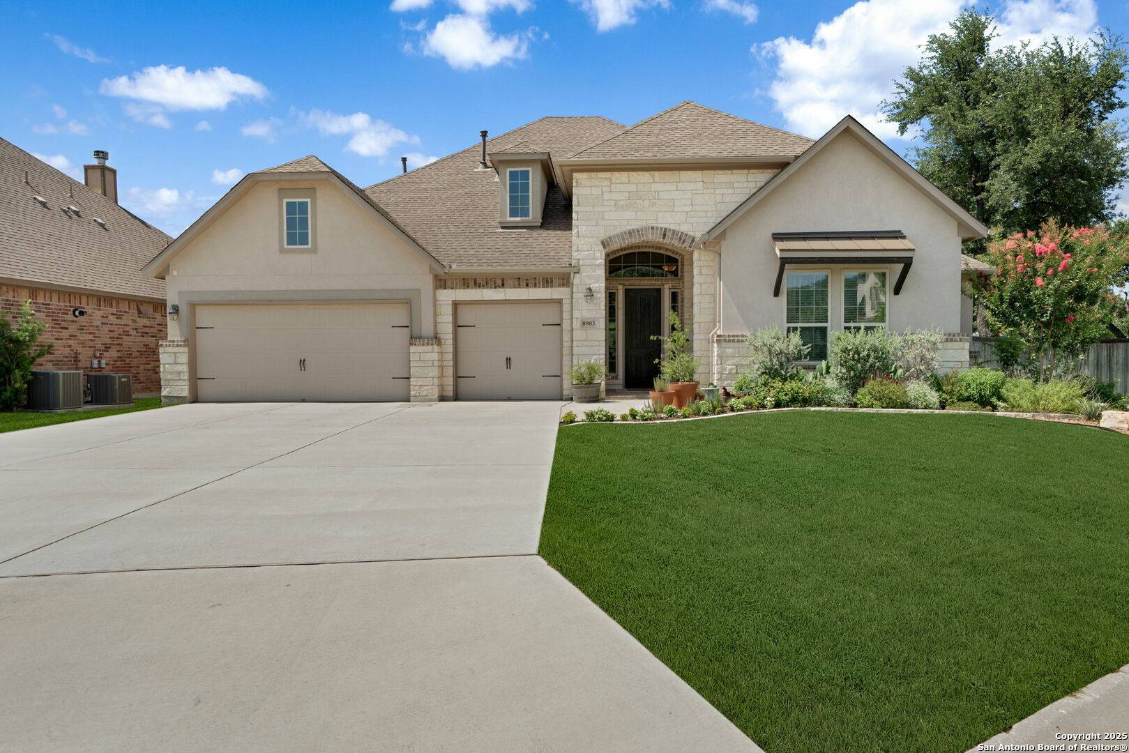Boerne, TX 78015,8903 Gate Pass