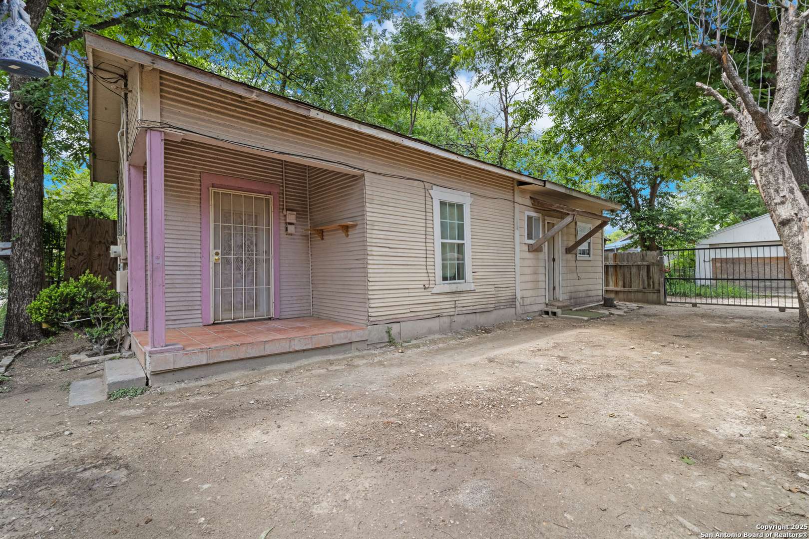 San Antonio, TX 78207,115 English Way