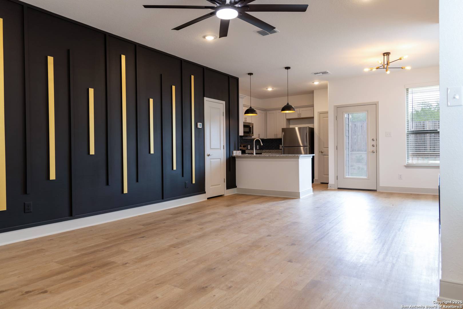 San Antonio, TX 78252,7552 Briarwood