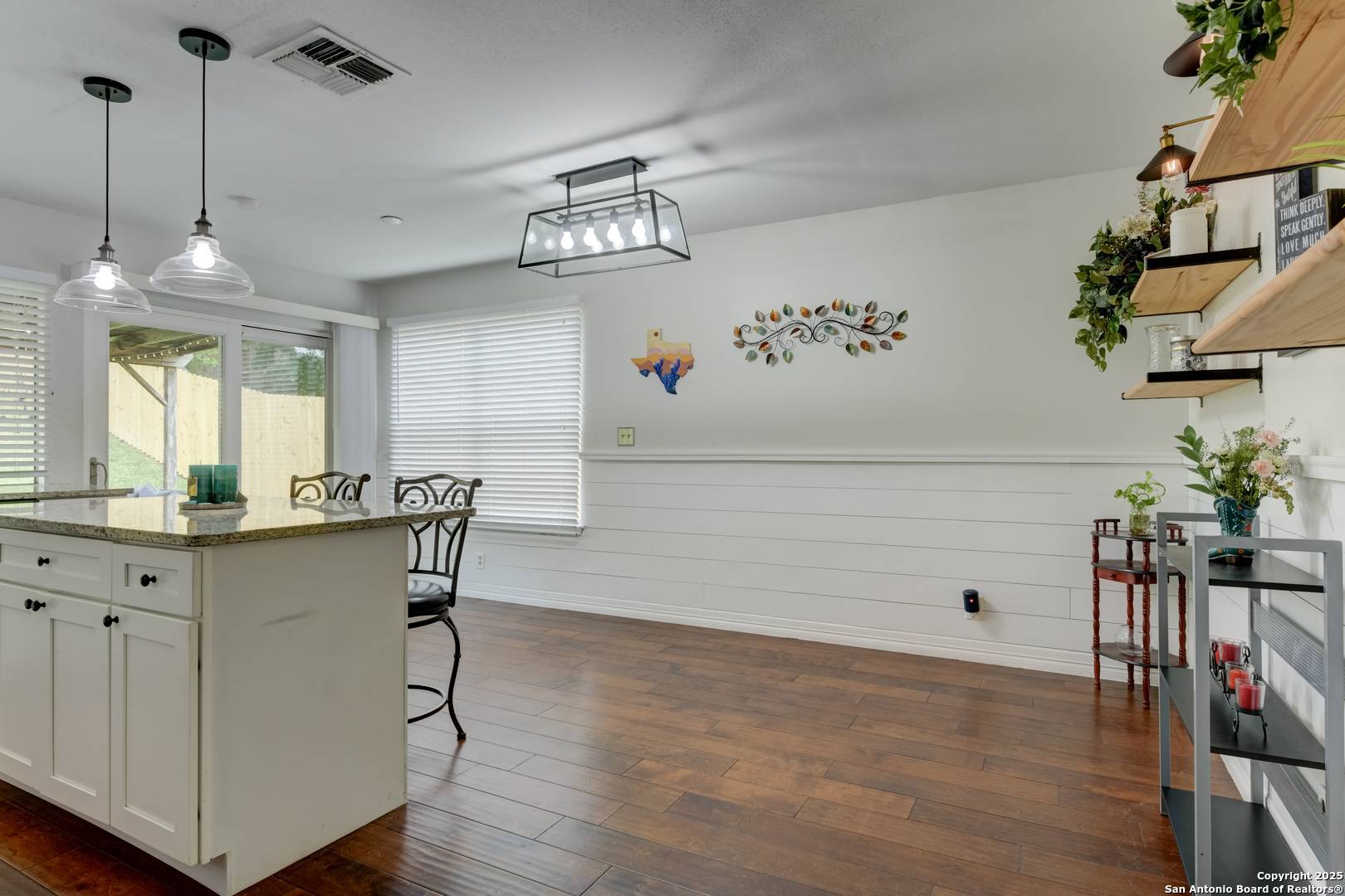 San Antonio, TX 78239,8211 Littleport