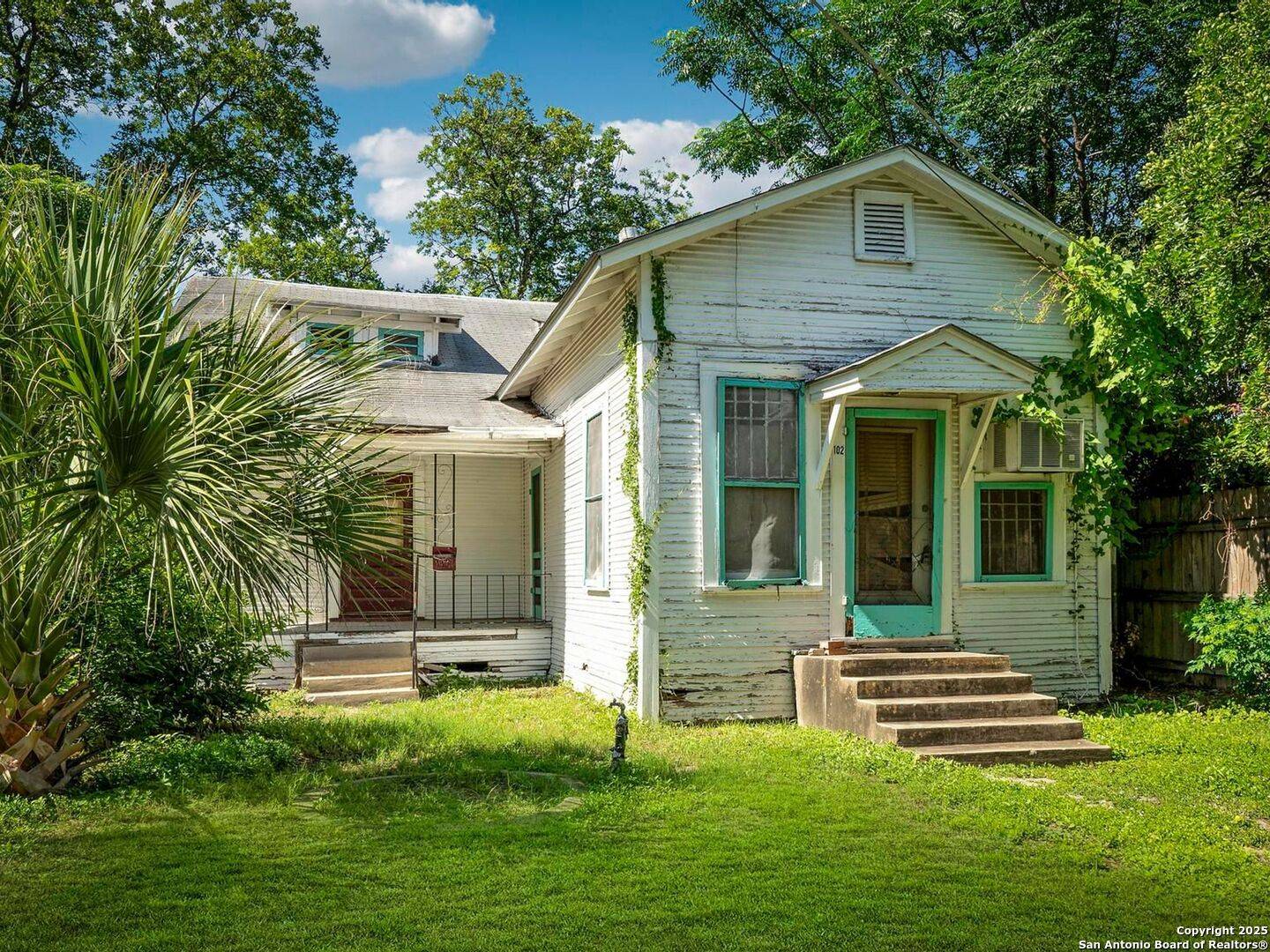 San Antonio, TX 78210,102 Berkshire