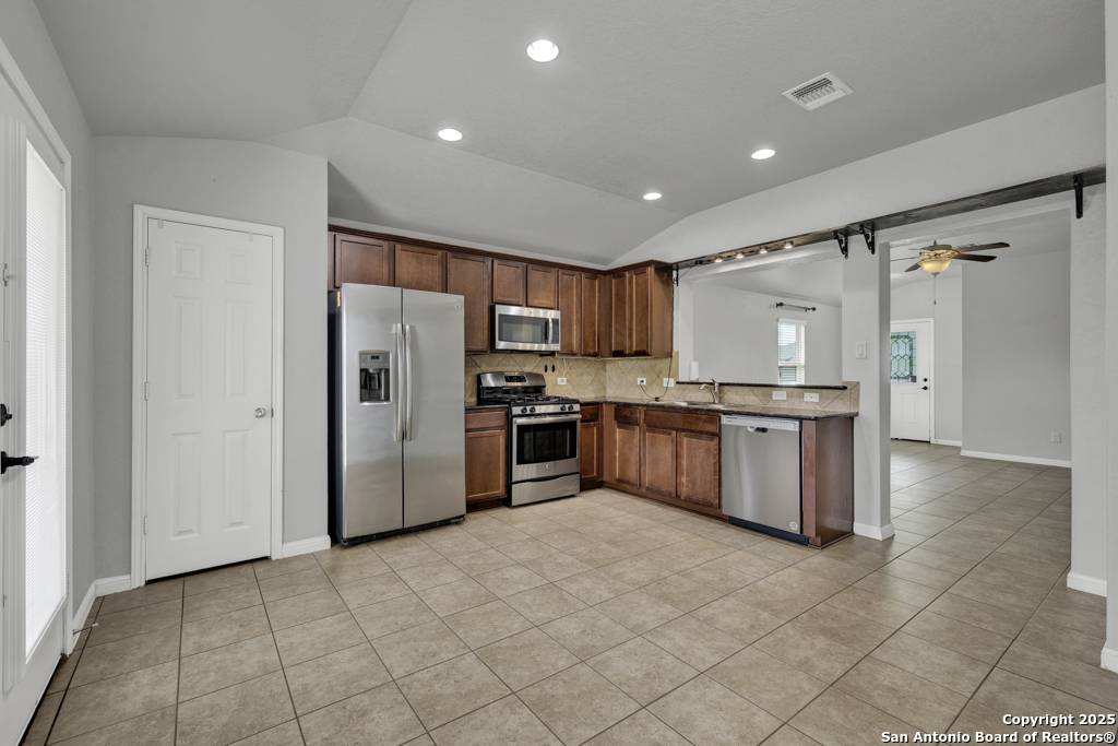 New Braunfels, TX 78130,2588 Diamondback