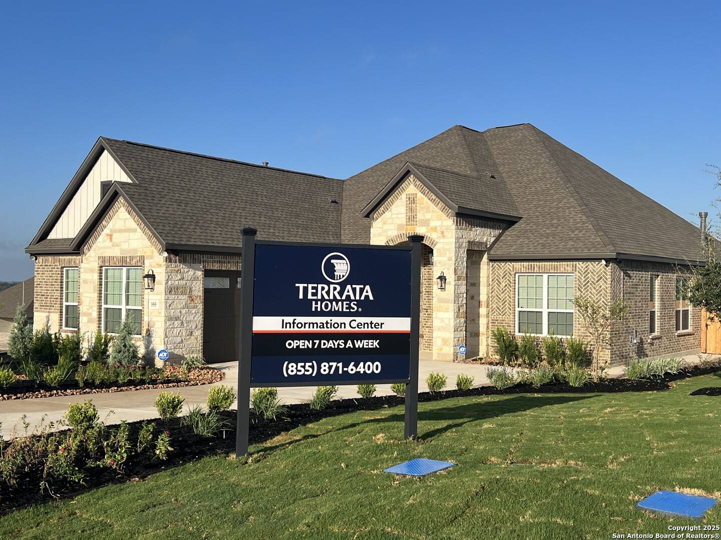 Castroville, TX 78009,289 Lawrence Drive
