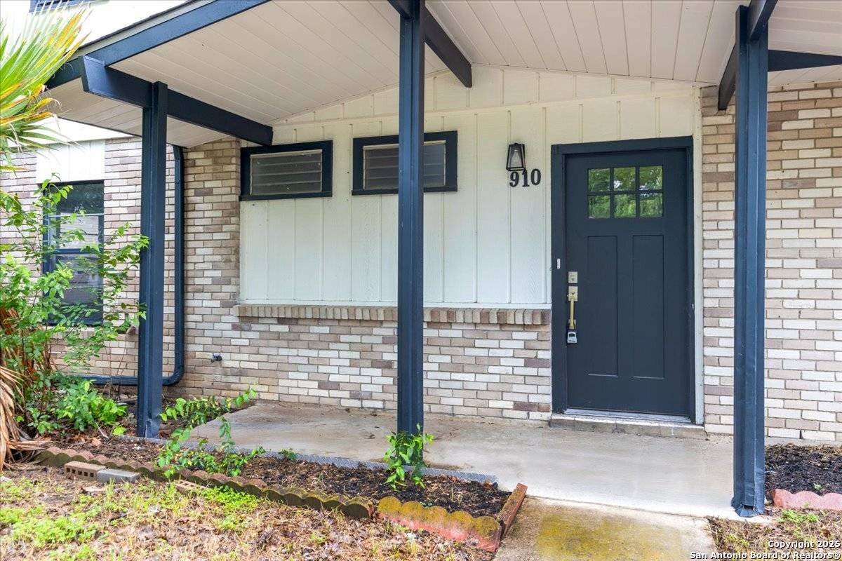 San Antonio, TX 78213,910 Mount Kisco