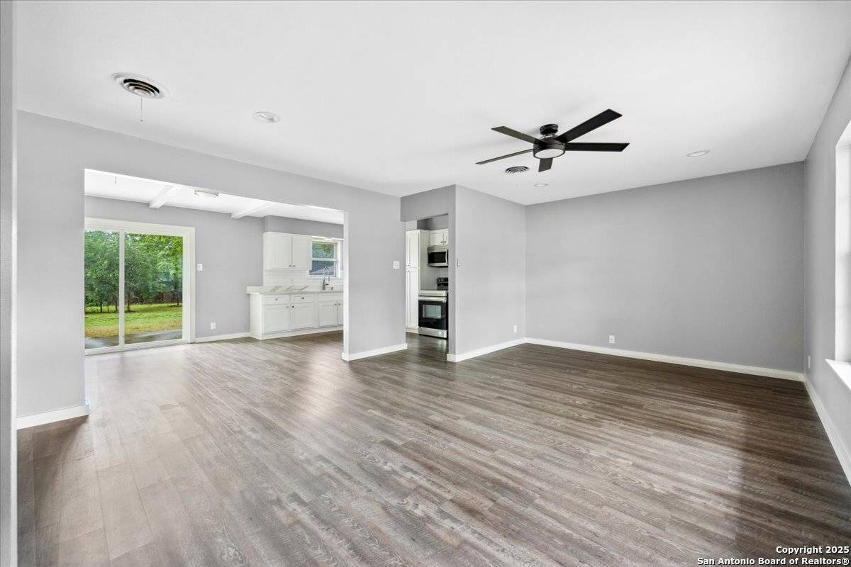 San Antonio, TX 78213,910 Mount Kisco