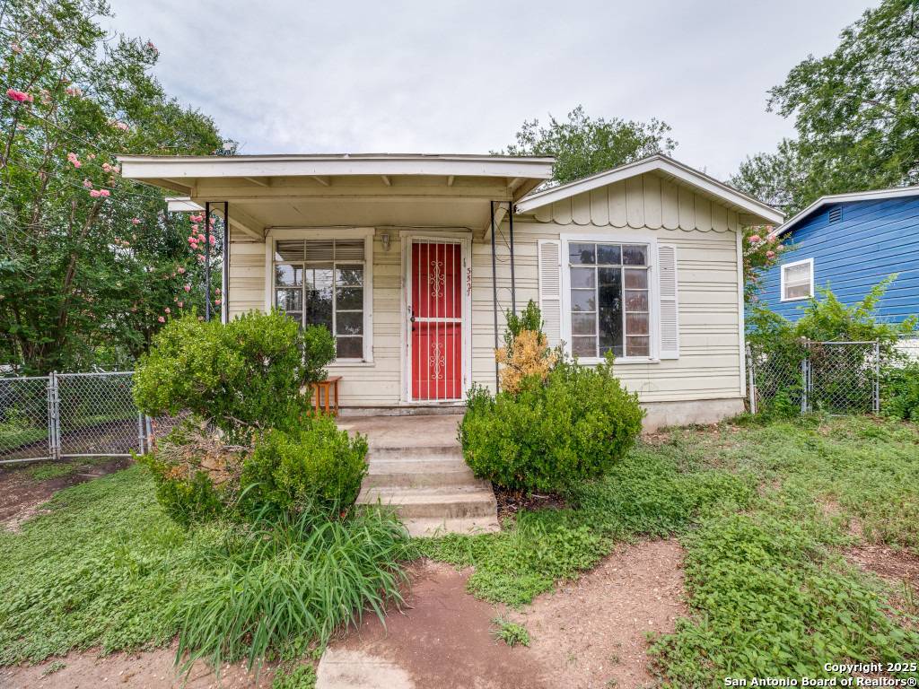 San Antonio, TX 78228,3527 Woodlawn