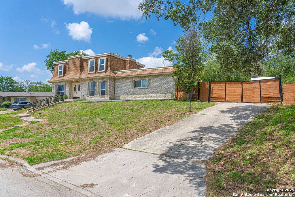 San Antonio, TX 78223,4515 Golf View