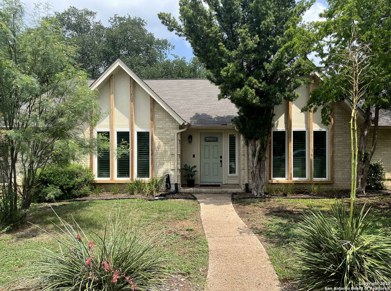 San Antonio, TX 78232-4611,15115 Mission Oaks St