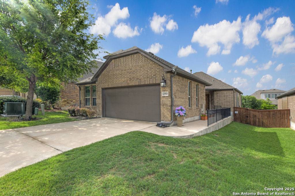 San Antonio, TX 78245,12914 Waggoner Ranch
