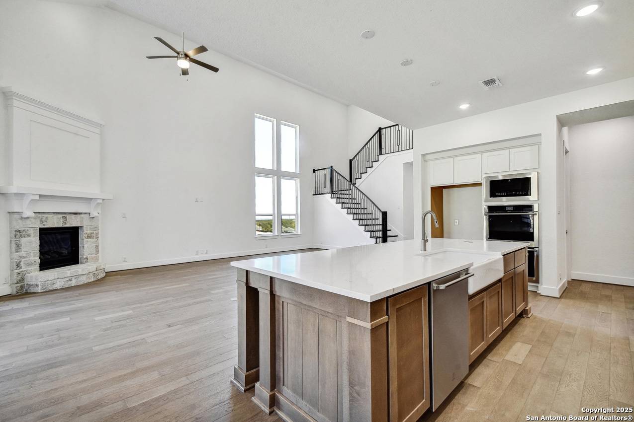 Boerne, TX 78006,228 Dulce Vista