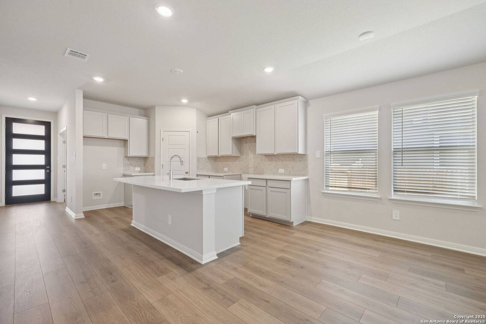 San Antonio, TX 78245,1124 Nikos Hollow