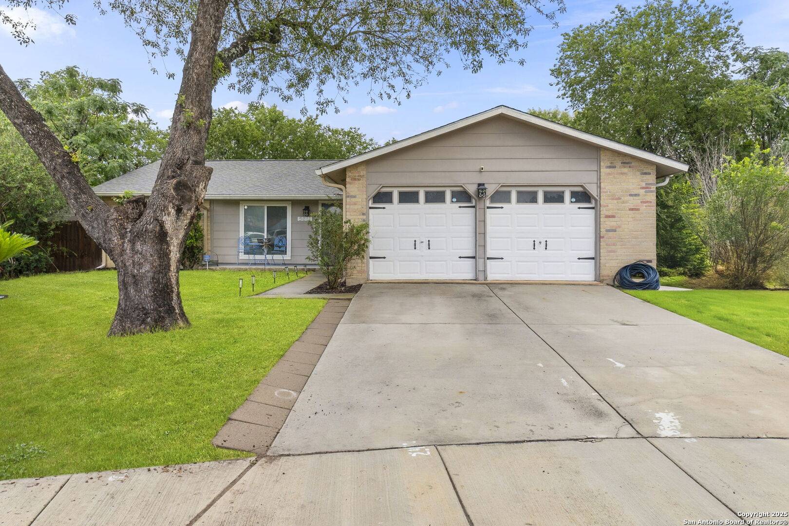 San Antonio, TX 78222,5811 Lake Chap