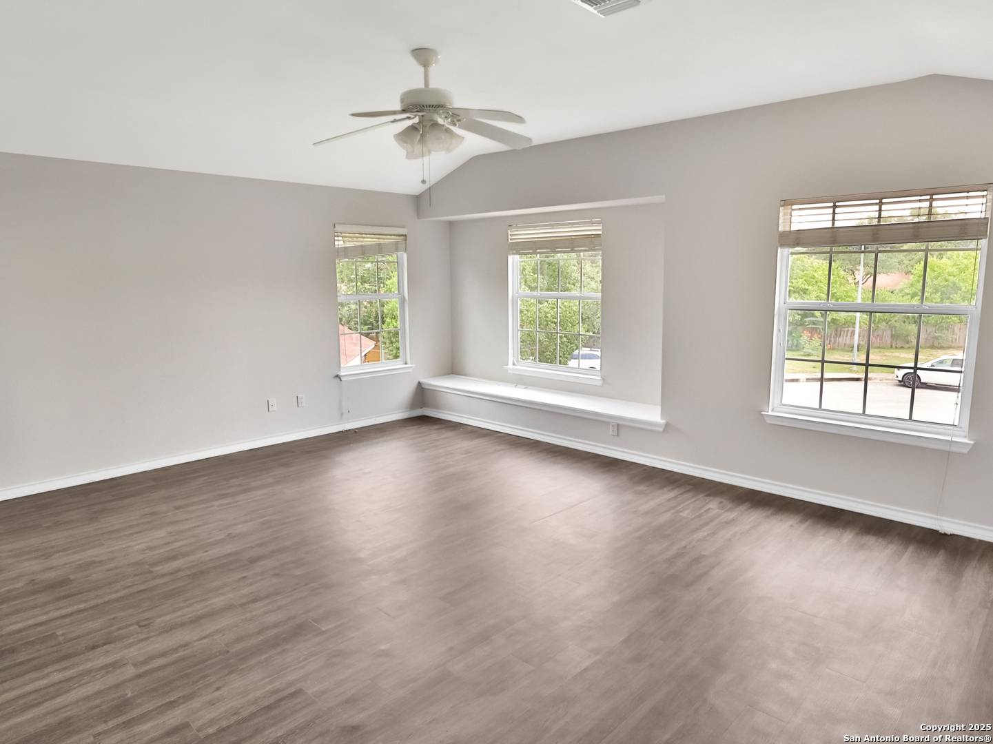 San Antonio, TX 78247,3610 Green Breeze