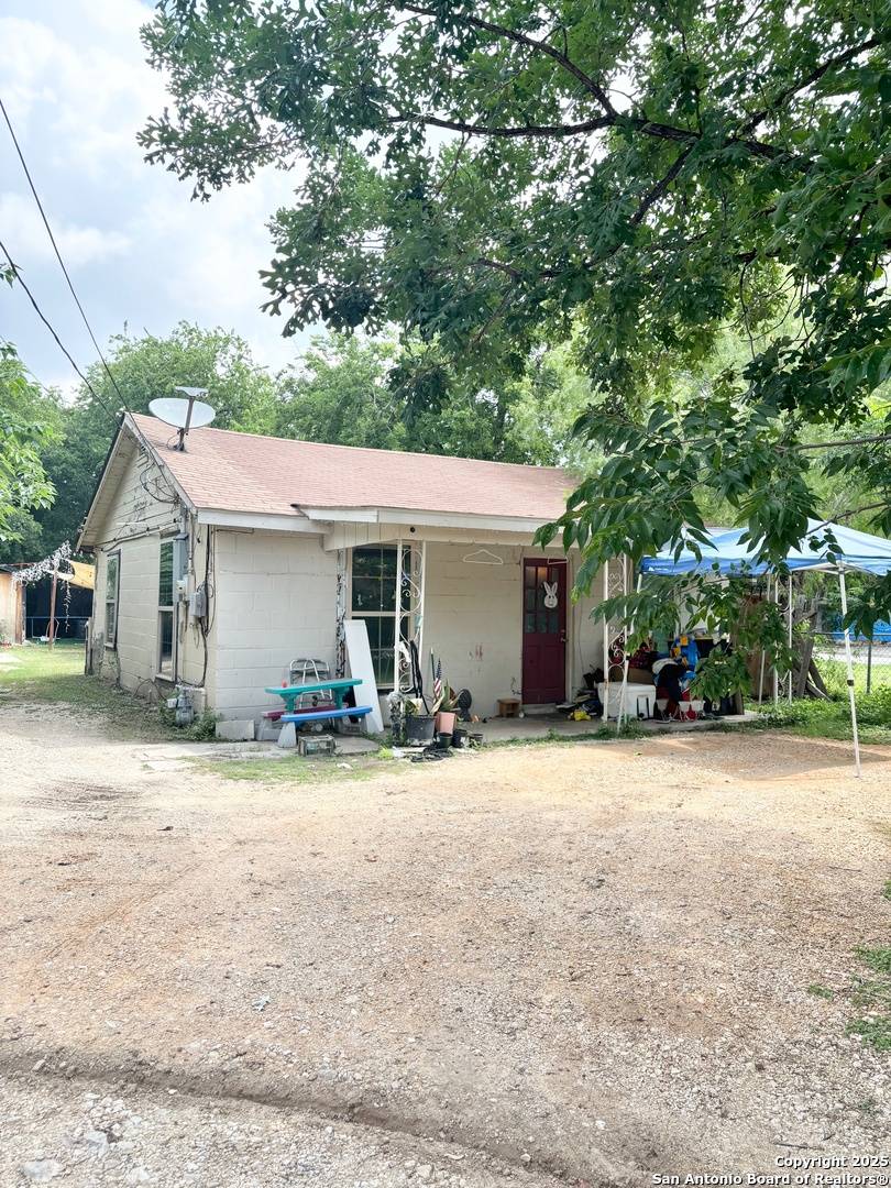 San Antonio, TX 78221,405 Sunglo