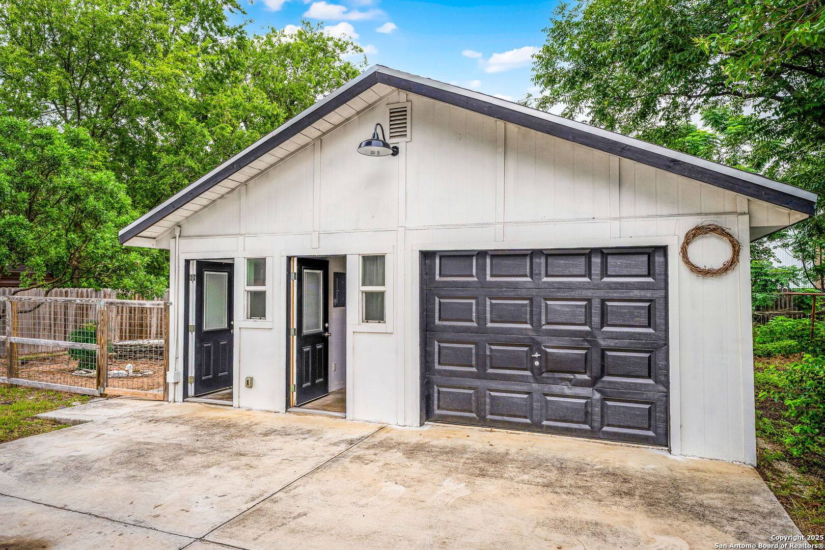 New Braunfels, TX 78130,150 Faust