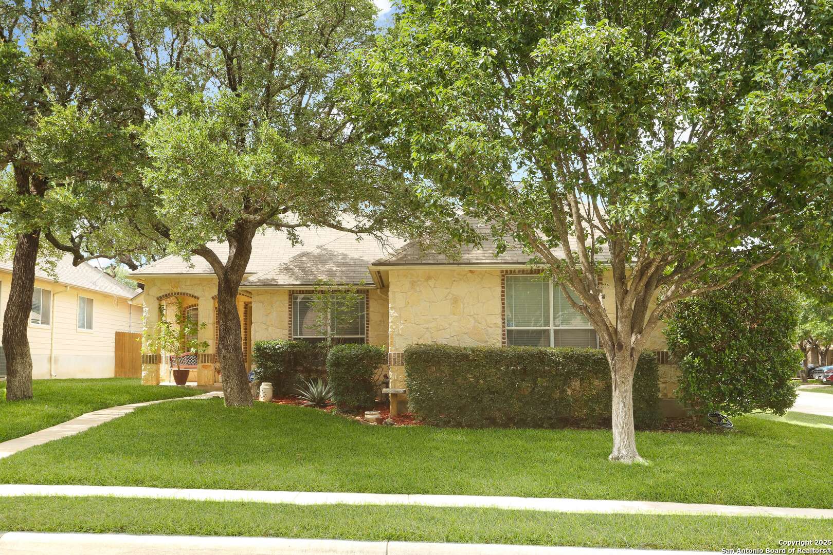 Helotes, TX 78023,8803 Shuteye Peak