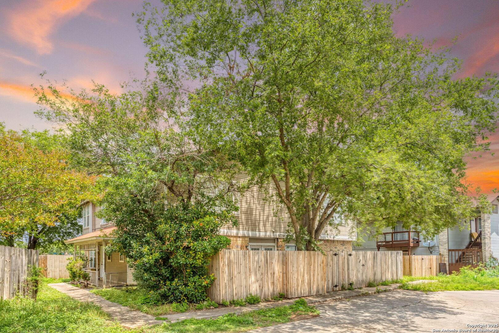 San Antonio, TX 78250,5224 Meadow Field