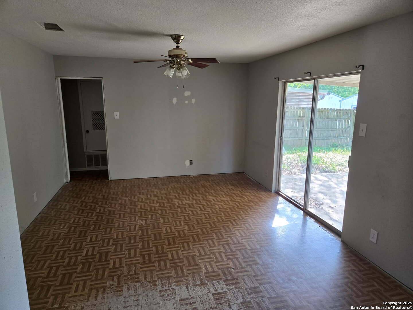 Live Oak, TX 78233,7410 Old Spanish