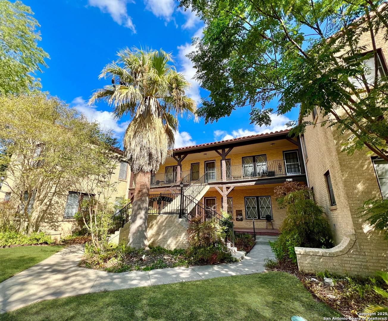 San Antonio, TX 78212,127 Craig Pl UNIT 2