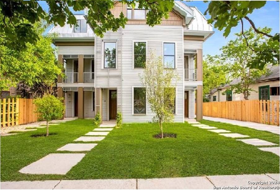 San Antonio, TX 78208-1405,808 E CARSON ST UNIT 101