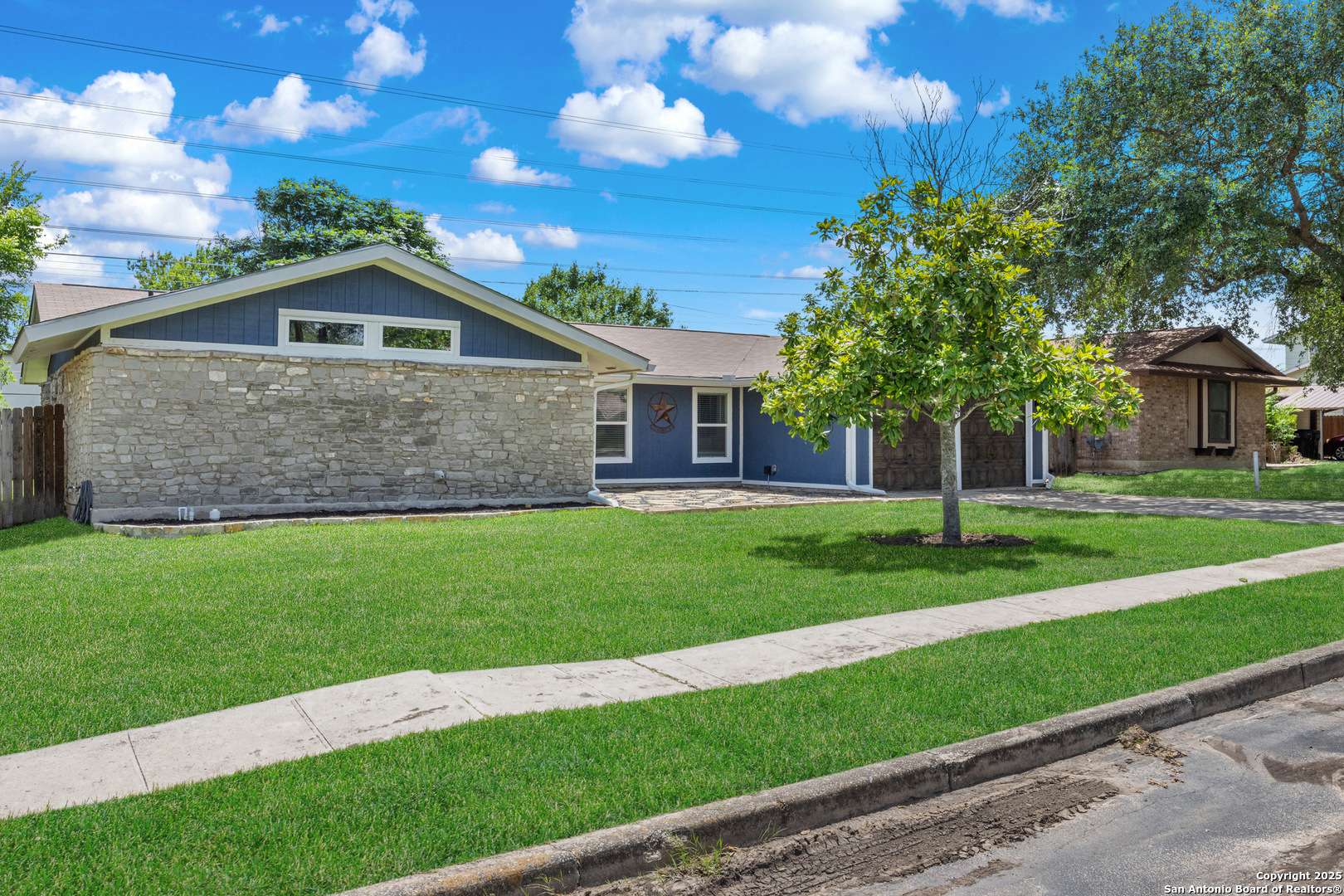 San Antonio, TX 78239,6402 Quiet Forest