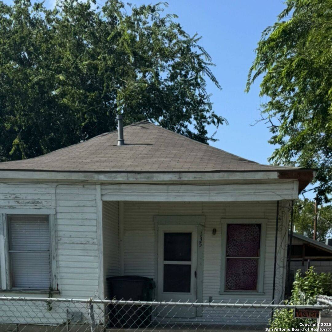 San Antonio, TX 78207,135 Roberts