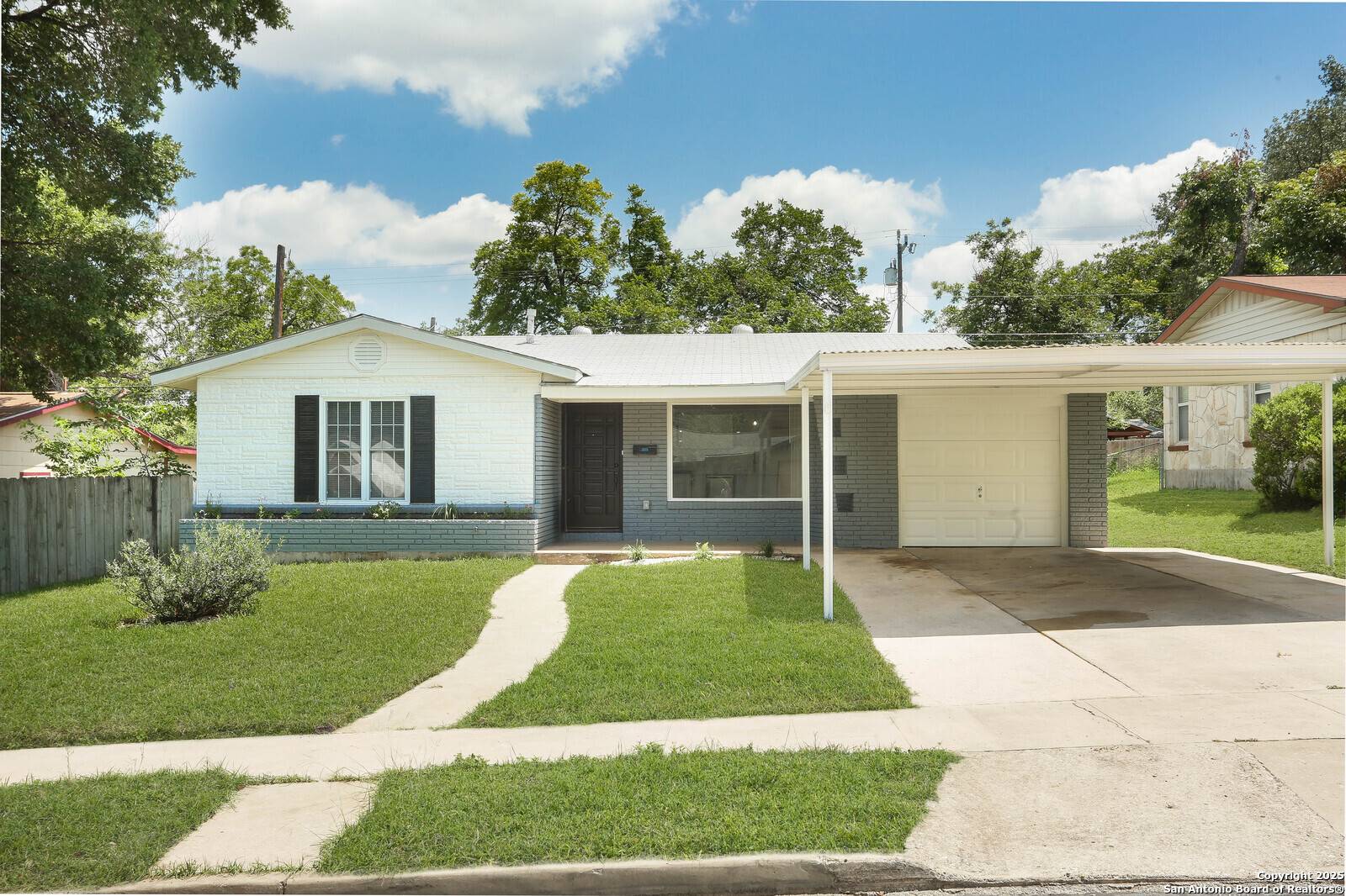 San Antonio, TX 78213,446 Savannah Dr