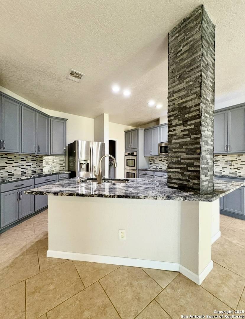 San Antonio, TX 78259,21115 Cape Coral