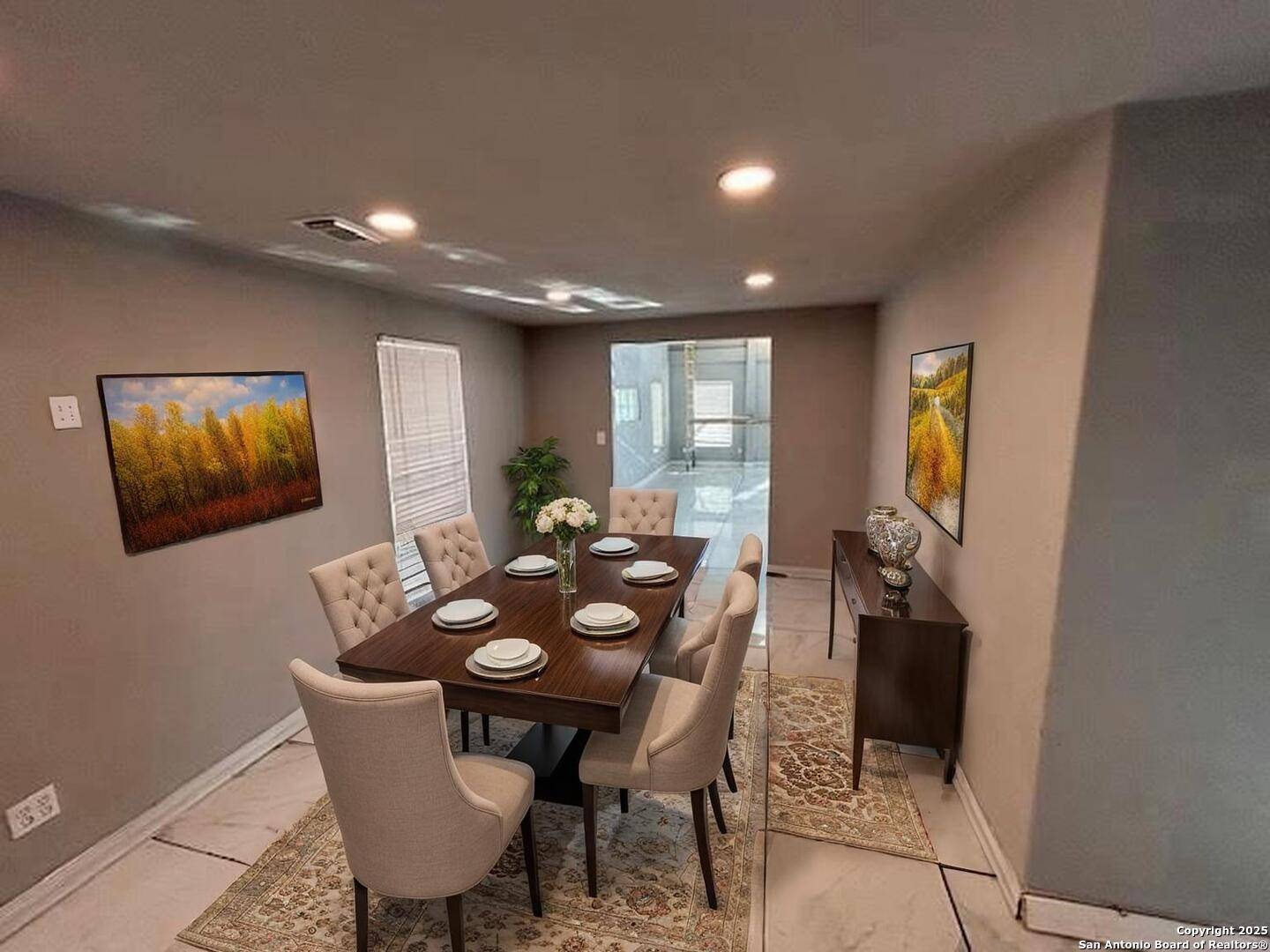 Bandera, TX 78003,236 Hopi