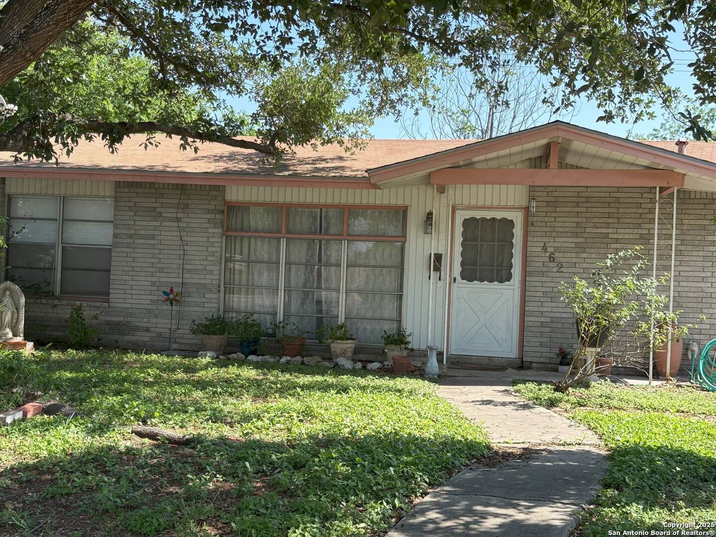 San Antonio, TX 78216,462 Sprucewood