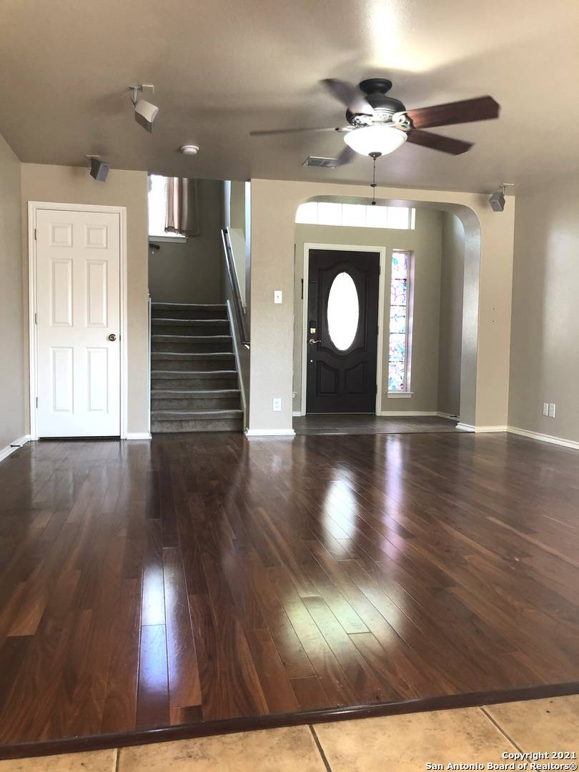 San Antonio, TX 78254-5913,9927 Cactus Valley