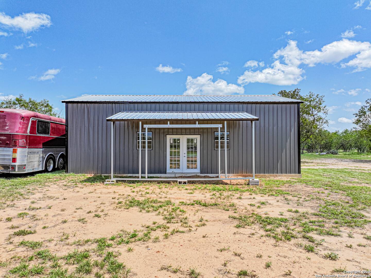 Seguin, TX 78155,3089 Church Rd