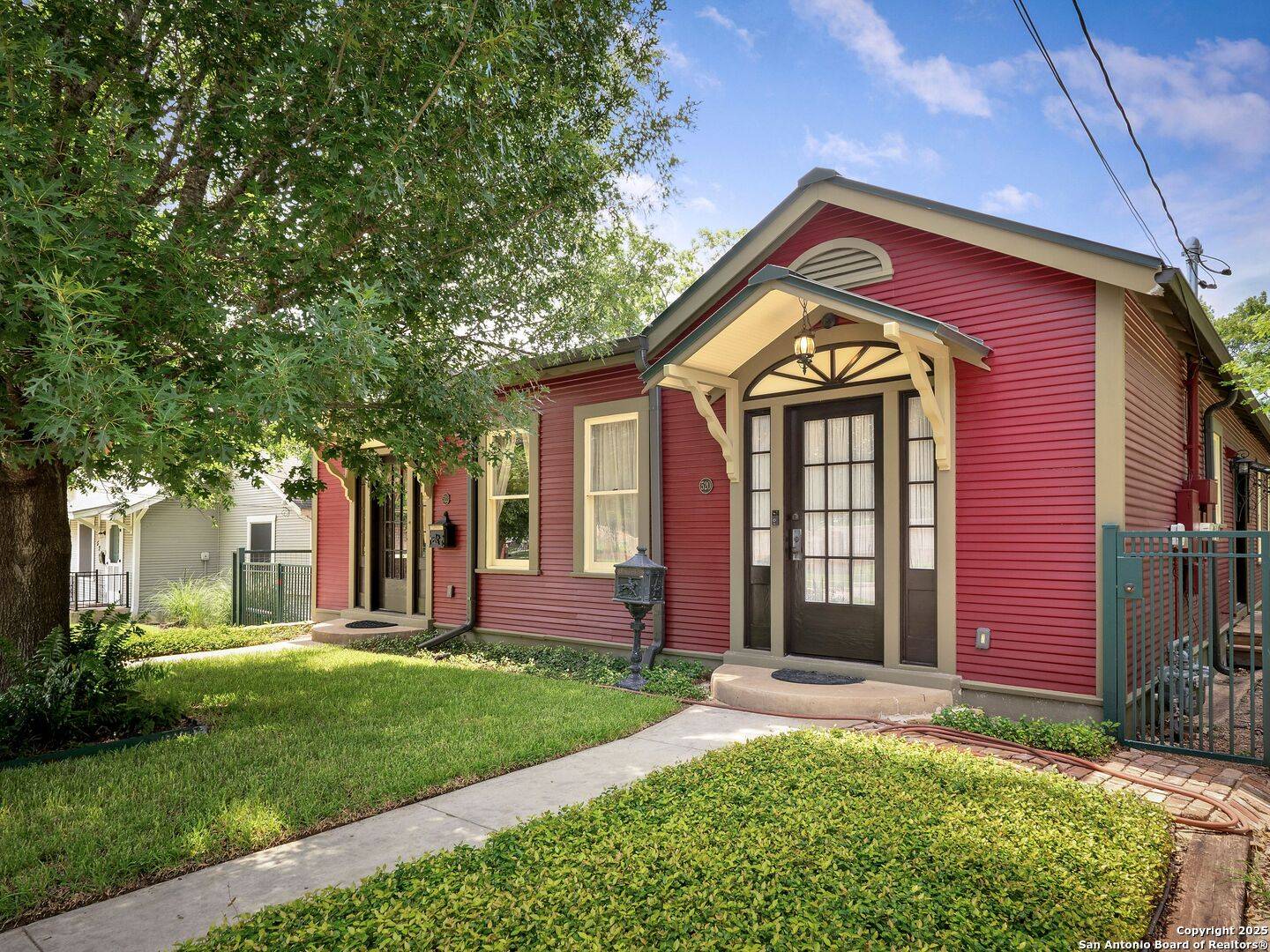 San Antonio, TX 78212,520 Mulberry