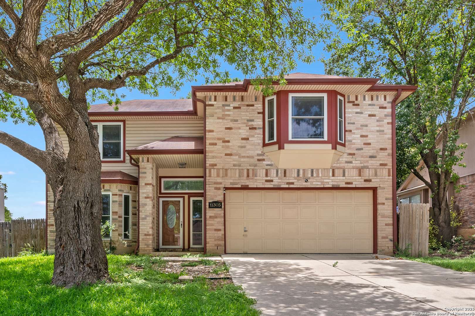 Live Oak, TX 78233,11305 Forest Night