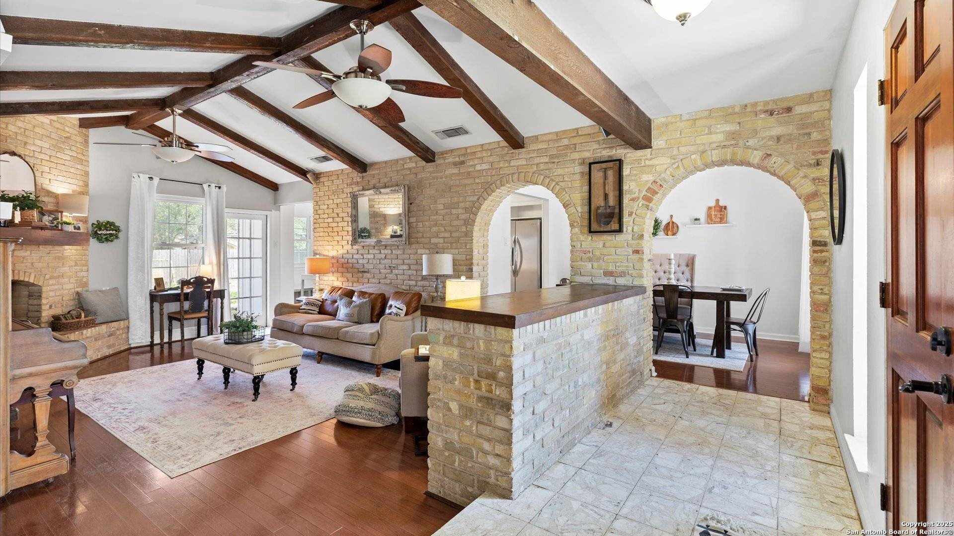 Seguin, TX 78155,1703 Redwood